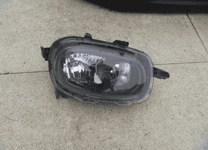 Citroen C3 iii zderzak przedni ładny oryginał 5