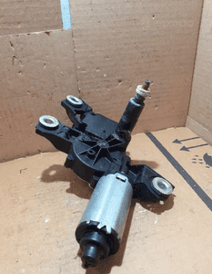 SILNICZEK WYCIERACZKI SKODA FABIA 2 5j9955711A 5