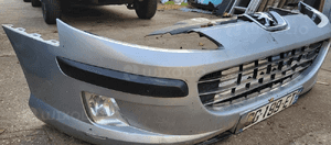 Peugeot 407 zderzak przod  przedni halogen EZRC 6