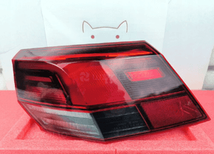 VW Volkswagen Golf VIII 8 LAMPA PRAWA TYŁ 5H0945096C 2