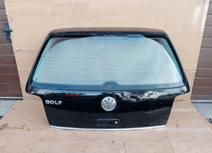 Szyba klapy bagażnika VW Golf IV 4 HB AS2 00r 1