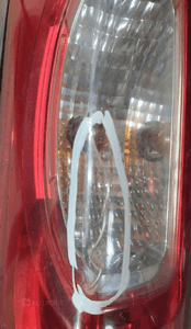 Lampa lewa tył tylna renault trafic ii 2 vivaro a primastar 2