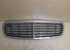 Mercedes W211 avantgarde grill atrapa przednia gril 1
