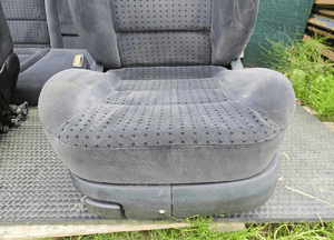 Fotele Fotel Siedzenie Kanapa Oparcie Welur VW Golf IV 4 5D Komplet 7