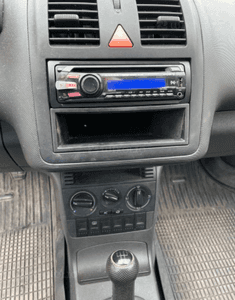 Volkswagen POLO 6N konsola kokpit panel klimatyzacji 2