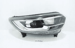 Renault kadjar lift lampa przednia prawy przód 260104607R 1