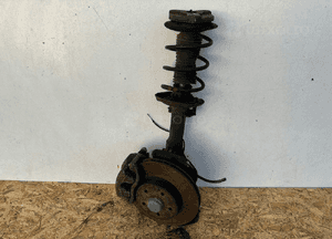 MERCEDES C W204 Zwrotnica piasta przód R - 16418 1