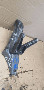 Łapa mocowanie wspornik kolektora ssącego BMW E46 1.9B 1743662 2