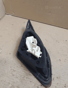 OPEL ASTRA J HB Lampa tył prawa w klapę 4
