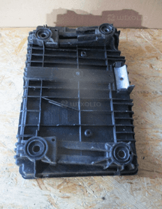 PODSTAWA AKUMULATORA MERCEDES W205 C KLASA A2056201502 2