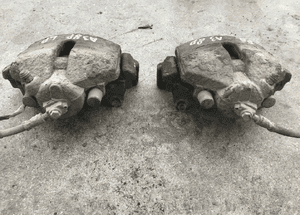 Zacisk prawy przód Audi A3 8P 03-13r 2