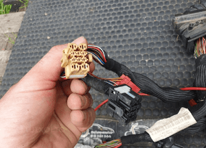 Wiazka 8E1971072 MM Instalacja Silnika 1.9 TDI AVB 101 KM Europa Manual Audi A4 B6 11