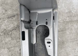 Opel vivaro obudowa lampy lewa tył 105846A1 100749A1 100750A1 4
