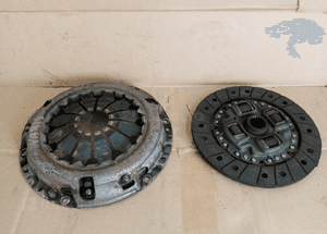 Sprzęgło tarcza docisk AISIN GTX-164 Toyota Yaris 1
