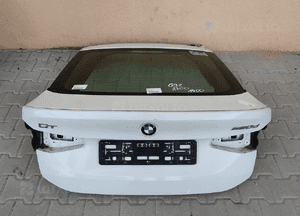 Klapa bmw 6 g32 kolor a300 1