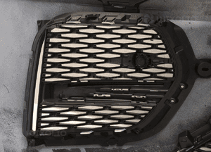 Jaguar e-pace X540 lift r dynamic zderzak przód przedni 4XPDC radar grill halogeny znaczek 16