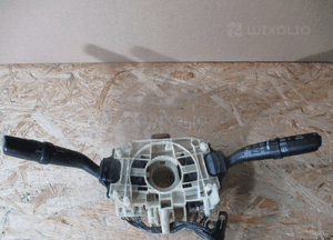 Przełącznik zespolony subaru impreza ii 2 83111FE440 2
