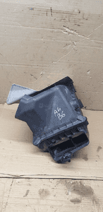 Obudowa filtra powietrza Audi A4 B6 06B000183 06B133837AE 1