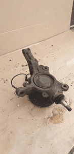 Zwrotnica lewy przód przednia lewa Opel Movano III 2.3 4