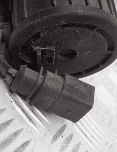 POMPA POWIETRZA WTÓRNEGO A8 D3 06A959253B 2