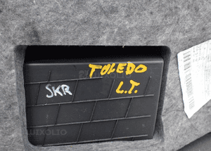 BOCZEK DRZWI LEWY PRZÓD SEAT TOLEDO IV 5JB867011 RADOM 3
