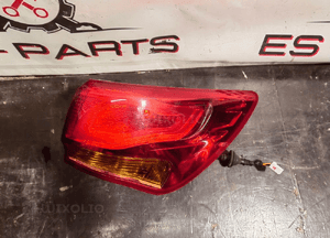 Lampa prawy tył prawa tylna w błotnik kia ceed 2 ii kombi 12- 2