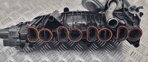 Bmw E60 E90 E91 kolektor ssący 7797384 13