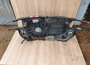Pas Przedni Wzmocnienie Czołowe Chlodnice Wentylator 2.0 ALT 130KM AUDI A4 B6 Sedan Kombi 8E0805594B 17