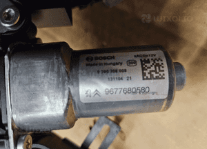 Peugeot 308 T9 HB kombi silniczek  wycieraczki tyl tylnej 6