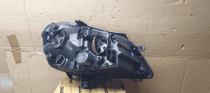 Lampa lewy przód przednia lewa VW Polo IV 9N Nowa TYC 20-0730-15-2 8