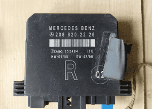 MERCEDES CLK 208 CLK 209 moduł drzwi  2098202026 2098202226 2088202226 3