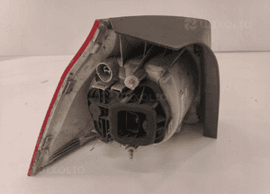 Volkswagen Golf 5 V oe 1K6 945 096 Q LAMPA PRAWA TYŁ 3