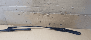 Ramie wycieraczki wycieraczka prawy przód Ford Focus MK2 4M5117526CE 4