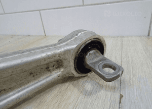 TESLA MODEL Y WAHACZ DOLNY PRZEDNI PRAWY 1188341-00-C LLU 2