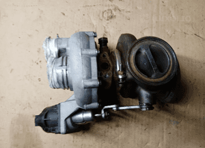 Turbina turbosprężarka Turbo BMW M5 G30 F90 4.4 7852372 2