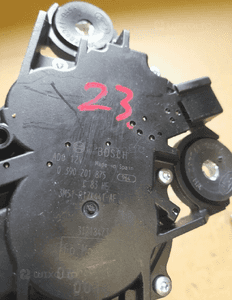 SILNICZEK WYCIERACZKI TYLNEJ FORD FOCUS MK2 1.8TDCI 0390201875 2