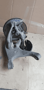 Zwrotnica piasta lewy tył tylna lewa wahacze Audi A4 B8 8K0505311J 3