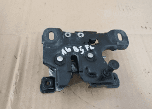 Zamek rygiel maski przód Audi A4 B5 FL 8D0823509L 2