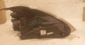 Przod przednia lampa lewa ford fiesta MK5 3