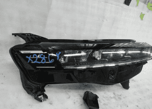 Megane v 5 e-tech full led bdb lampa przednia prawa 2