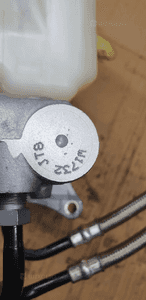 Pompa serwa hamulca zbiorniczek Citroen C5 III 9646980980 8