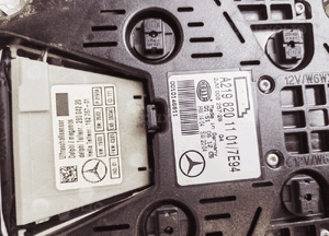 LAMPKA PODSUFITKI KABINY MERCEDES CLS W219 7E94 3