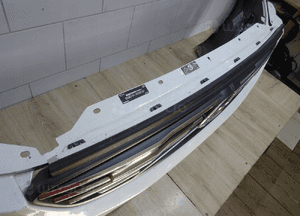 VOLVO XC60 R-DESIGN ZDERZAK PRZEDNI PRZÓD lift xc 60 1 6