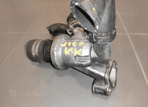 Jeep cherokee liberty kk 2.8 crd termostat obudowa termostatu oryginał 1