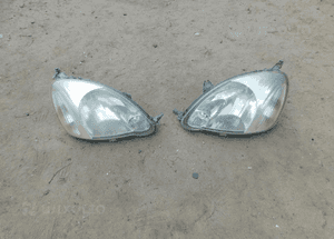 yaris  I FL lampa prawa WYSYŁKA 2
