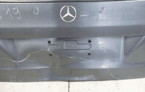 Mercedes v klasa W447 klapa bagażnika tył tylna 7