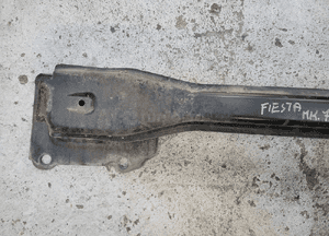 BELKA ZDERZAKA tył tylna Ford Fiesta Mk7 VII 08- 3