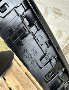Nerka grill atrapa prawa bmw 5 F10 F11 czarna oryginał nowa 712165528 4