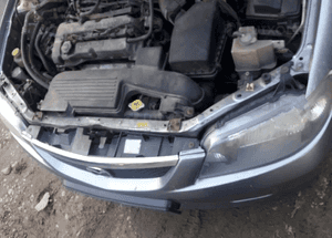 Mazda 323 323f BJ 01-03 Lift  Maska lampa zderzak pas atrapa 22V 8