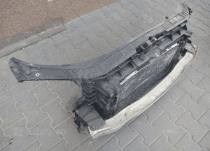 Pas przedni chłodnice audi A3 8P lift 1.6 tdi 2